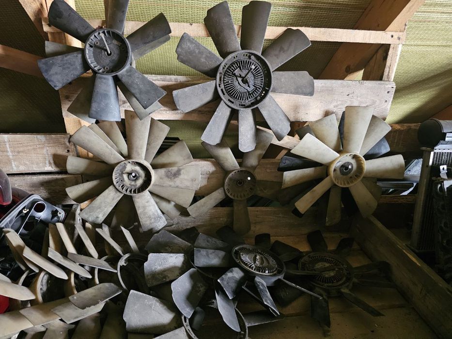 Мерседес Розборка Решотка разборка 190 124 202 210 211 212