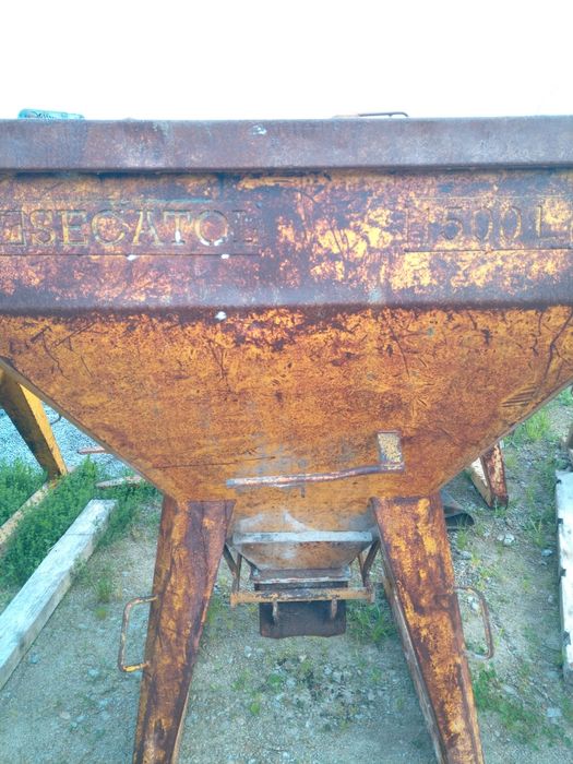 Balde betão para grua 1500l