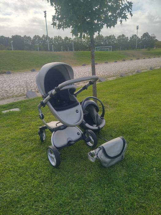 Carrinho de bebê Mima trio