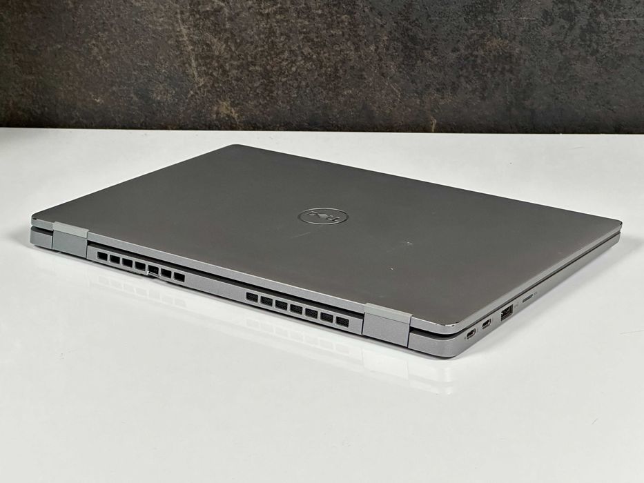 Świąteczna Promocja! Dell Latitude 5330 i5-12GEN  16GB DDR4 256GB SSD