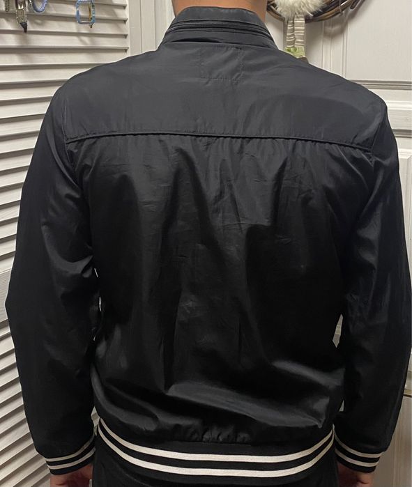 Куртка вітровка Atticus нова оригінал M-L