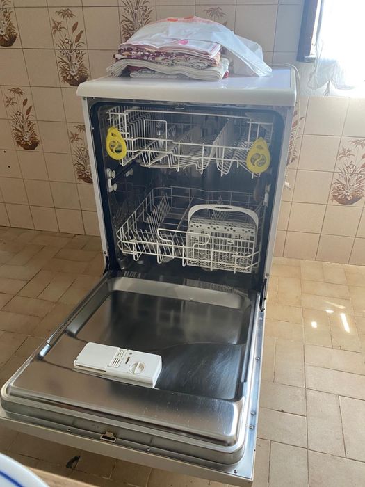 Máquina lavar loiça Hoover