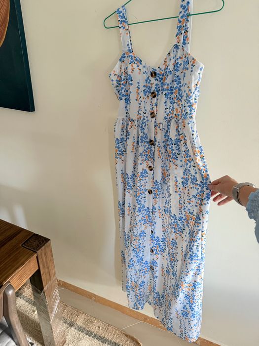 Roupa mulher variada