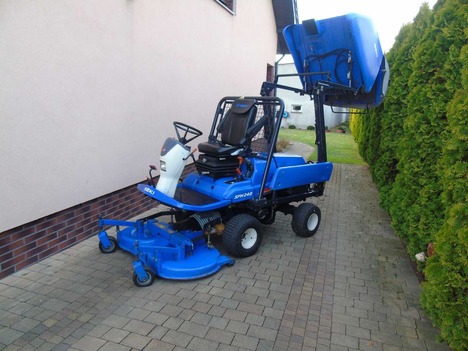 Profesjonalna kosiarka ISEKI SFH240 27KM 3cyl. diesel 4WD  PO SERWISIE