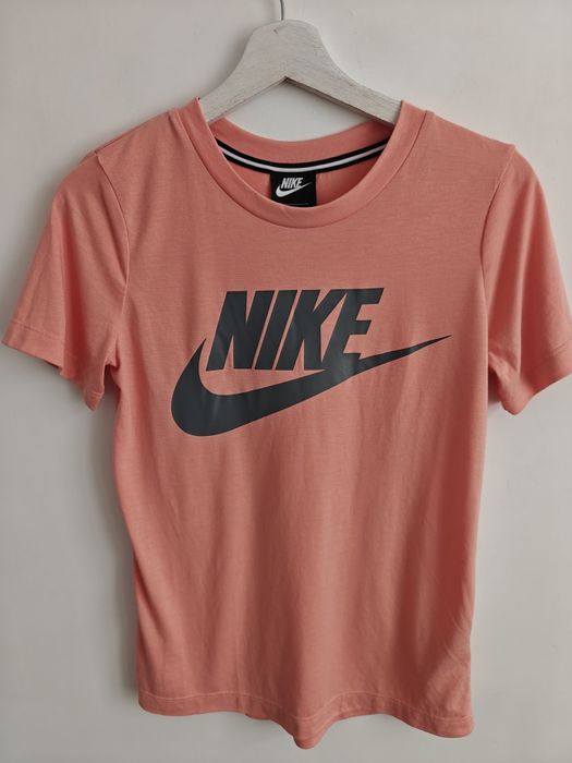 Nike Sportswear koszulka sportowa damska logowana XS/S