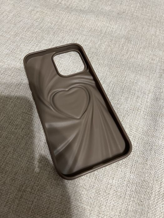 Чохол на IPhone 13 pro max об’ємне серце, 3D візерунок