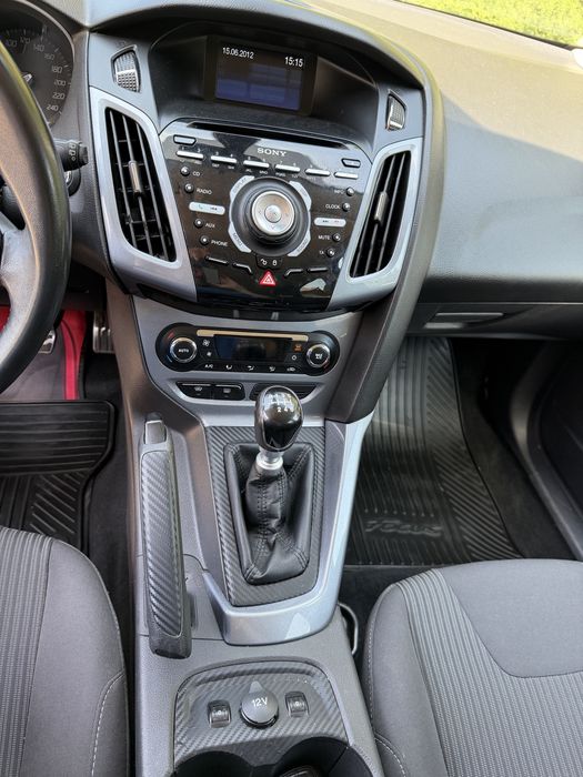 Ford Focus St 2012 photo 5