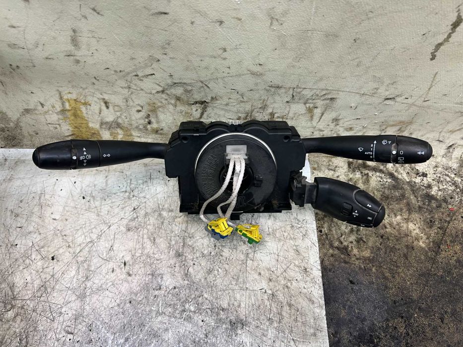 Peugeot 206  807 Citroen Xsara Berlingo C5 C8 Przełącznik Zespolony