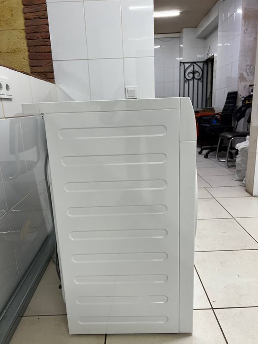 Продам Electrolux Отдельностоящая стиральная машина с СУШКОЙ!