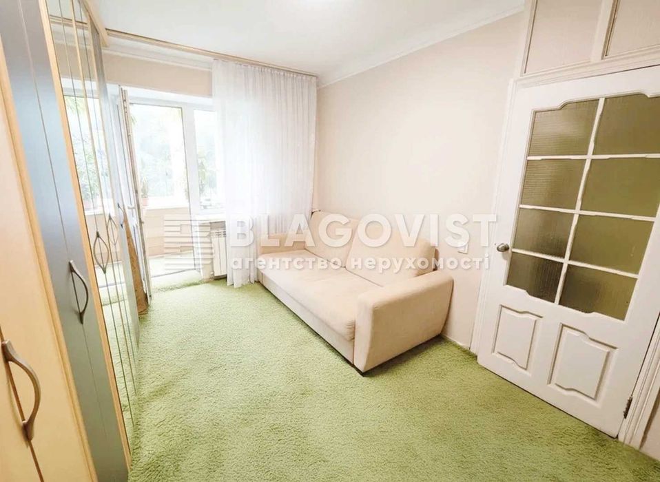 Продам 3-кімнатну квартиру Київ Бойчука 23 Кіквідзе