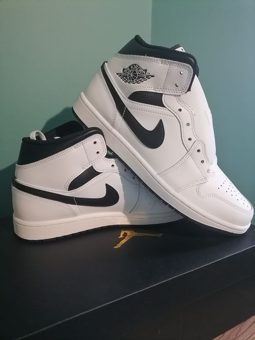 Air Jordan 1 MID