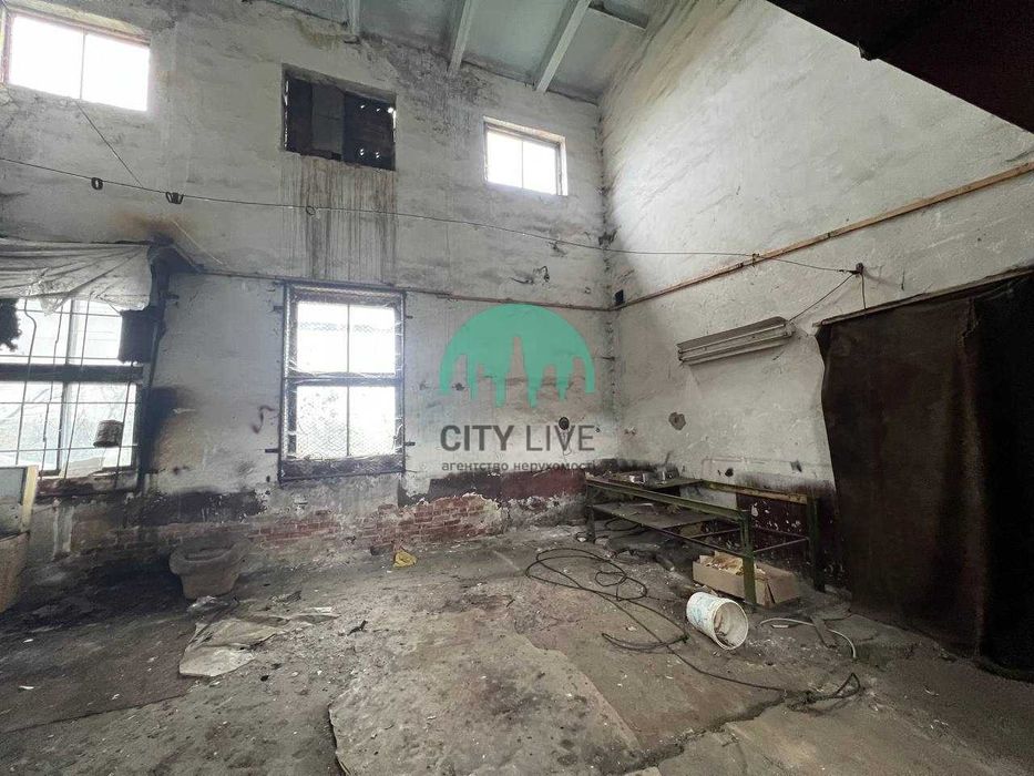 Продається приміщення 857 м2 в с. Комарів, 5 км до траси Н09! (25)