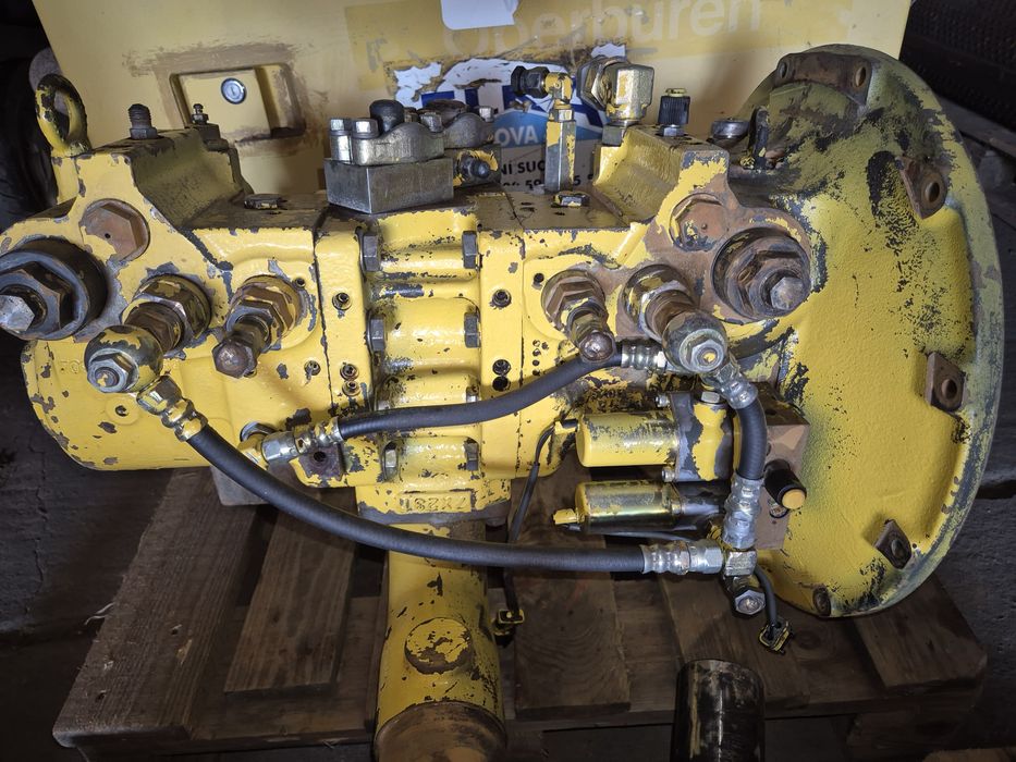 Pompa hydrauliczna Komatsu pc 240-6 - części