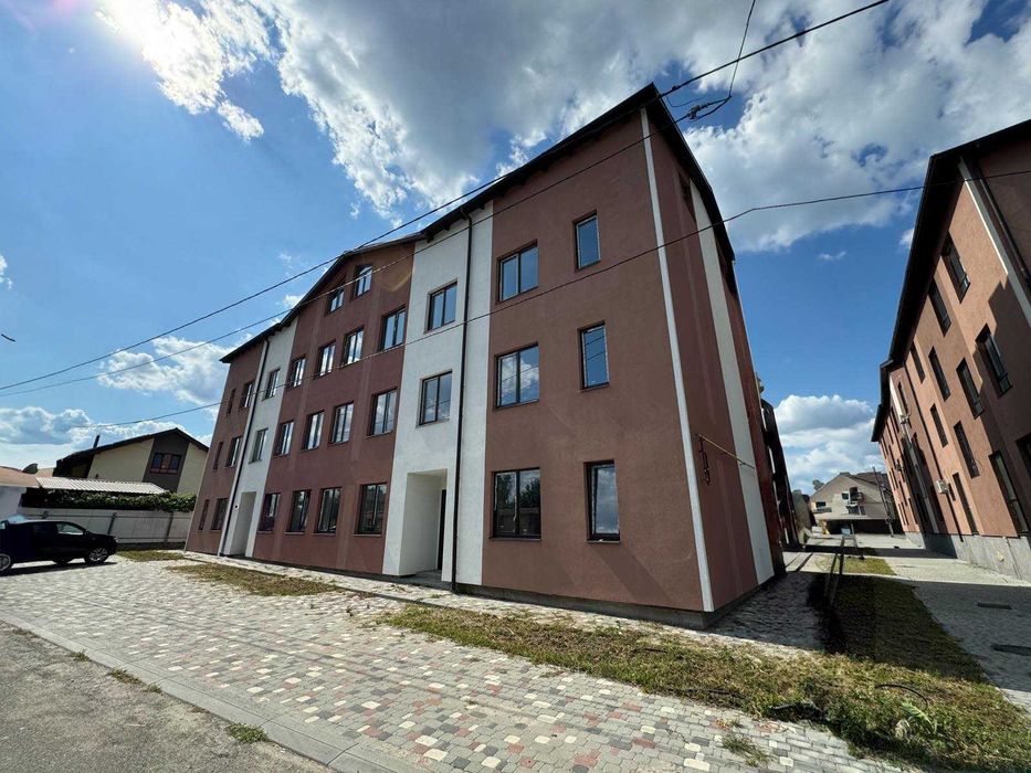 Дворівнева квартира в м. Гостомель біля озера!