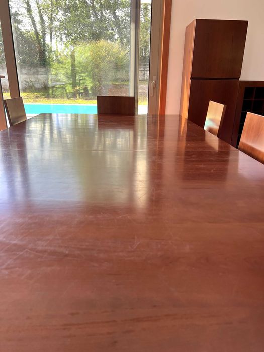 Mesa de Jantar Grande em Madeira + 8 Cadeiras, recolha apenas em Paredes de Coura