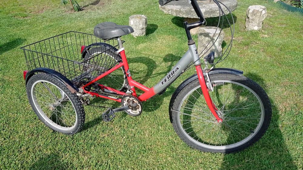 Bicicleta triciclo (3 rodas) Vila do Conde • - Main Image