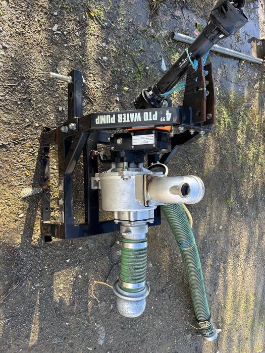 Bomba de agua para trator