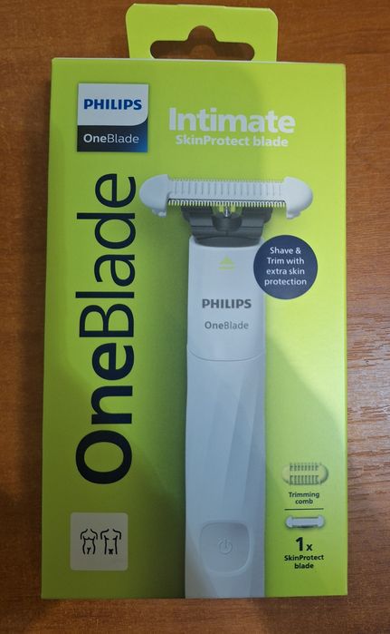 Nowa elektryczna maszynka do golenia Philips OneBlade Intimate