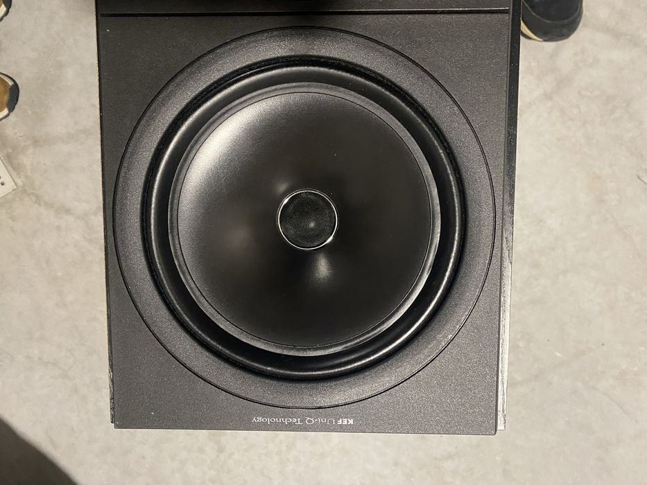 Colunas KEF Q60 uni-Q