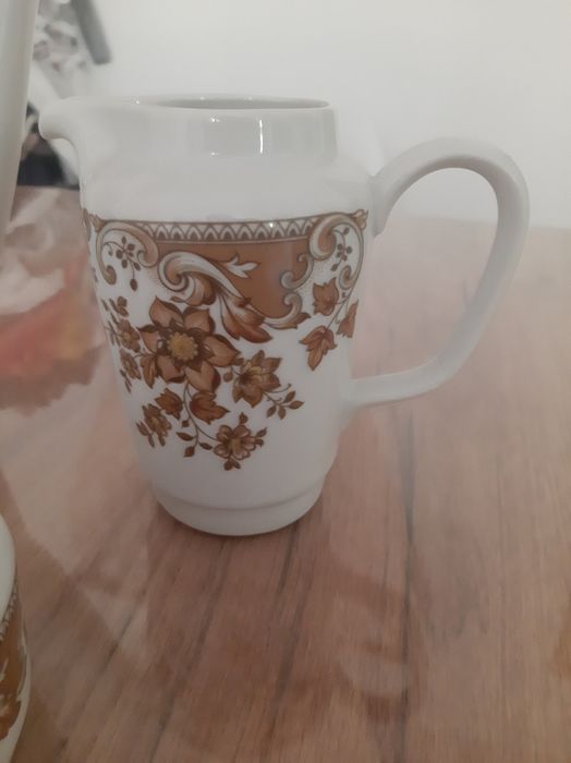 Dzbanek, mlecznik i cukiernica