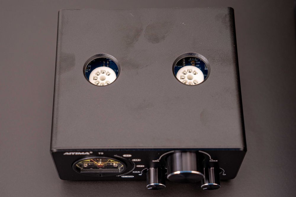 Amplificador HI-FI Aiyima T9 a valvulas.