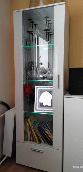 Witryna + LED 60 cm bialy połysk