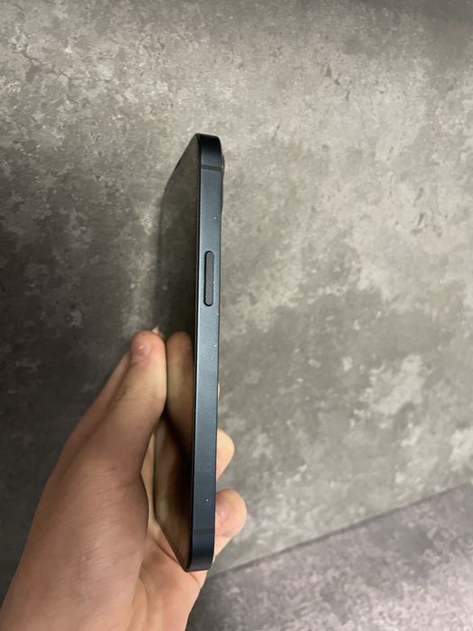 Apple iPhone 13 128GB Midnight Neverlock вживаний з коробкою