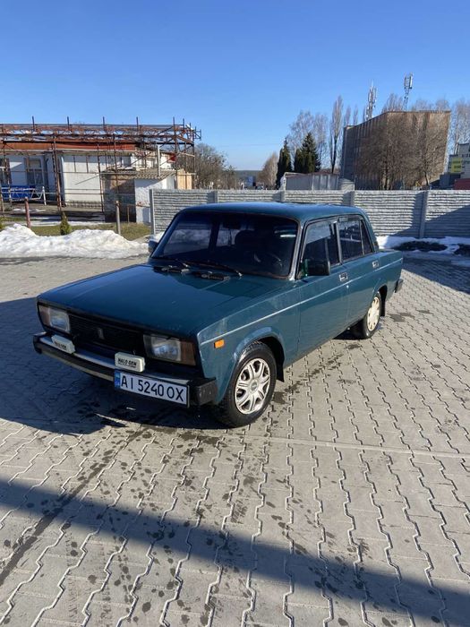 Продам ваз 2105.