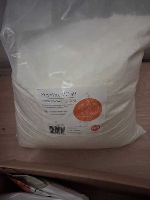 Świece sojowe,  wszystko do świec,  foremki, knoty, wosk