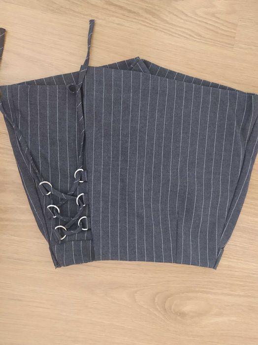 Saias e saias-calção tamanho XS (12-14 anos)