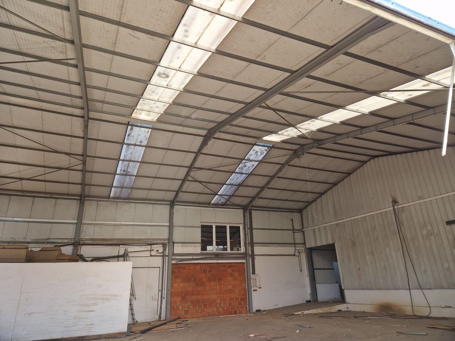 Vigas metálicas e chapa