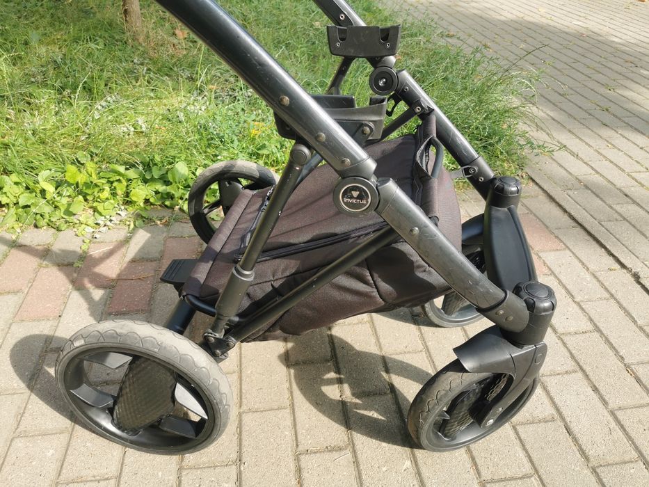 Sprzedam wózek Invictus