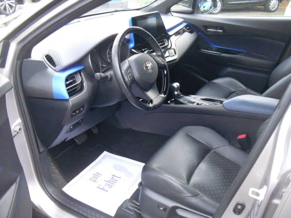 Toyota C-HR Prestige      2017