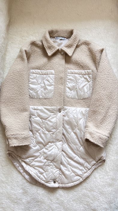 Жіноча стьобана куртка зі вставкми плюшу