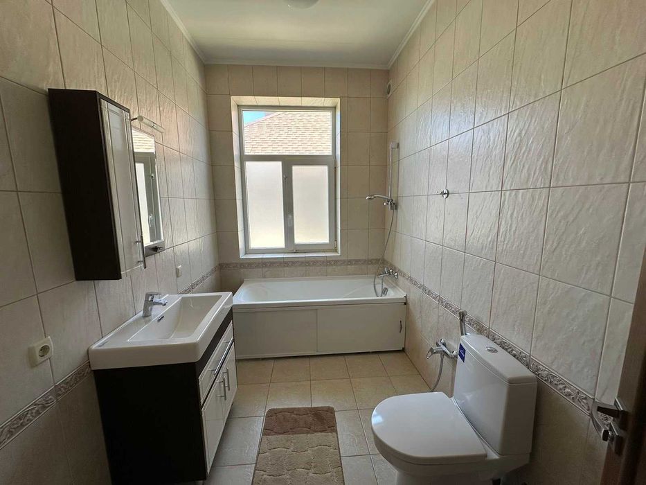 Продажа ДОМА в Совиньоне, бассейн