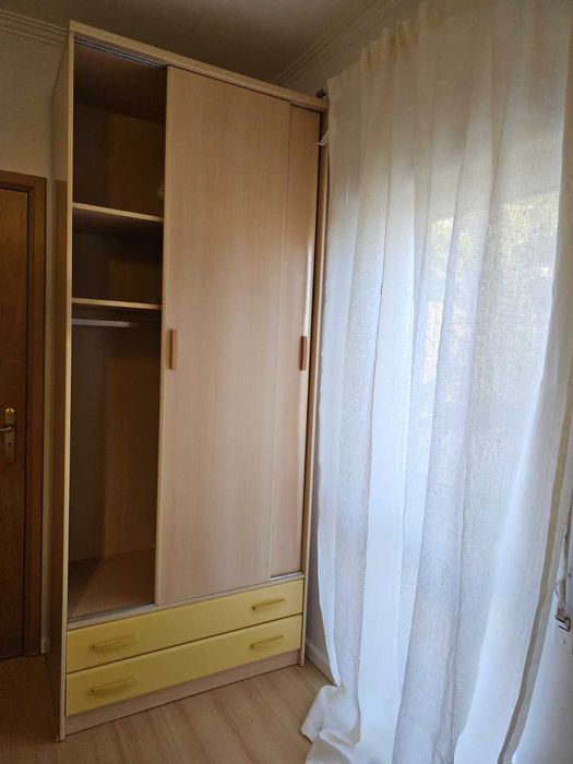 Vende-se mobília de quarto