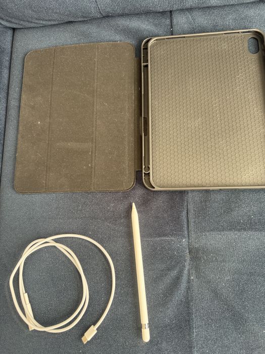 Tablet iPad 11” Srebrny