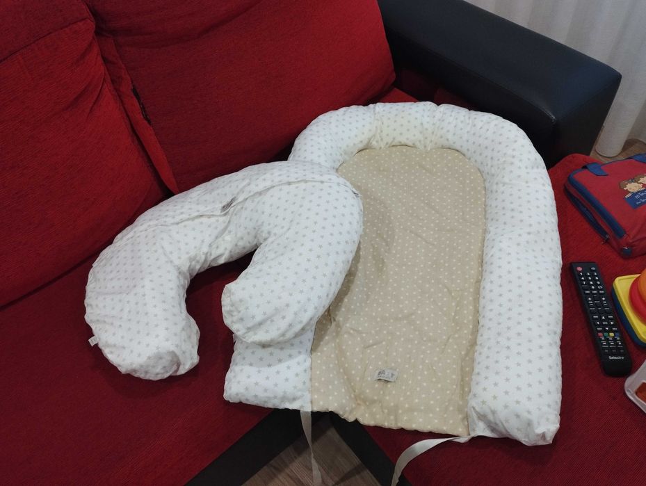 Vendo ninho e almofada de amamentação