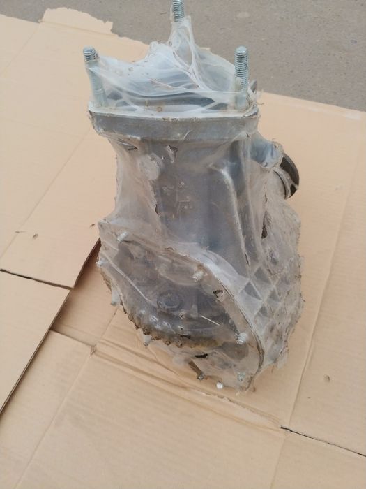 Редуктор переднего моста на ВАЗ 2123, 21213,21214 под привод на 24шлиц