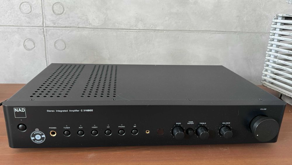 Wzmacniacz zintegrowany stereo NADC316BEE