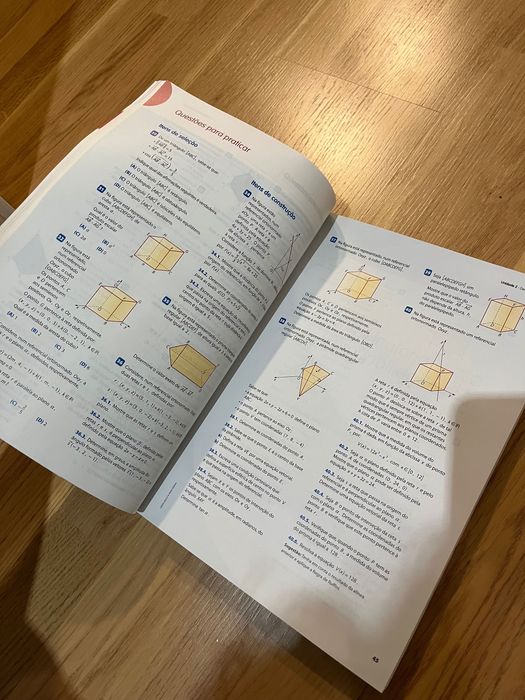 Livro de preparação para o exame matemática A 11 ano