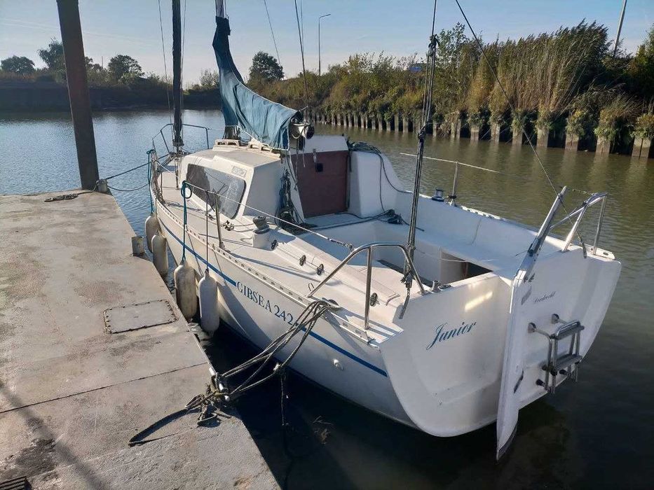 Яхта парусная GibSea 242