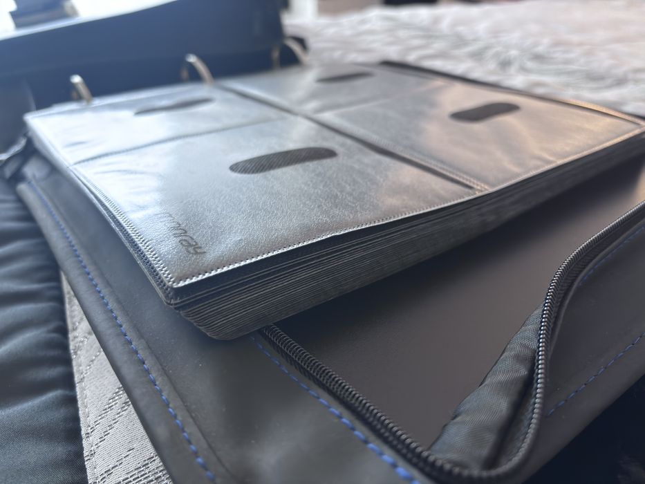 Mala Arquivo 232 CD/DVD com Argolas e Fecho Zip – Excelente Estado