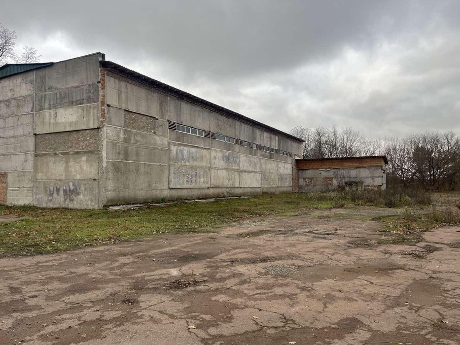 Продам комплекс будівель с.Бірки