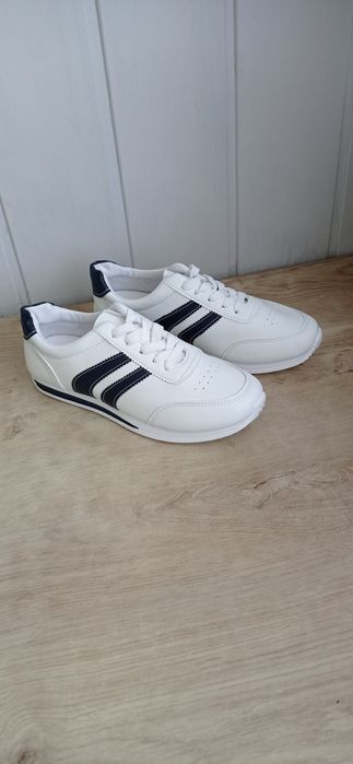 Buty sportowe 39-25,5 cm