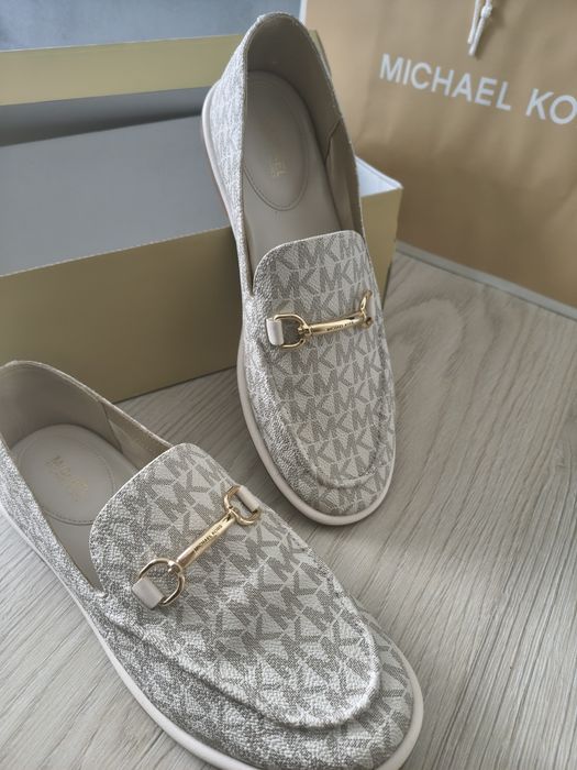Michael Kors loafersy Carson vanilla monogram 39