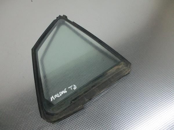 Vidro triangular da porta trás direito MAZDA 6 Sedan (GG)
