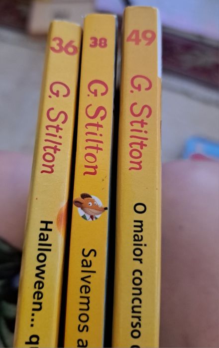 Livros  infantis  / juvenil
