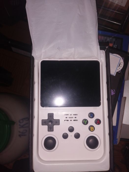 Consola portátil R36S