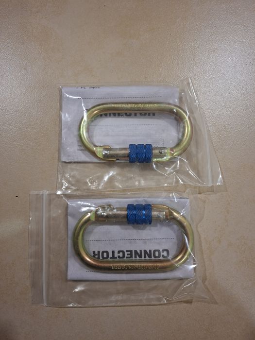 Equipamento de proteção novo para trabalhos em altura (telhados)